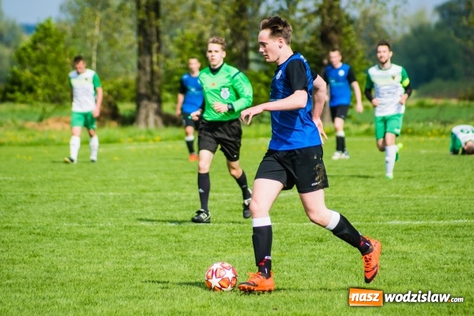 Zdjęcie w galerii na portalu naszwodzislaw.com: B klasa. W Zabełkowie strzelali tylko w pierwszej połowie [FOTO] wiadomości z regionu