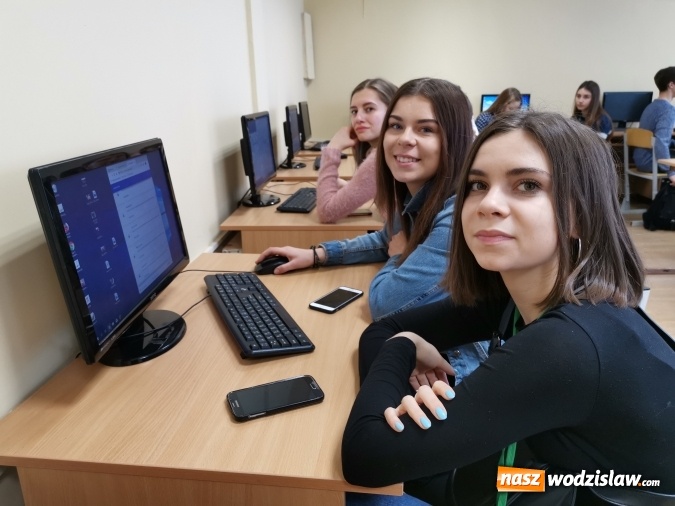 Zdjęcie w galerii na portalu naszwodzislaw.com: Uczniowie wodzisławskiego I LO z wizytą na Litwie wiadomości z regionu