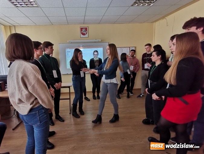 Zdjęcie w galerii na portalu naszwodzislaw.com: Uczniowie wodzisławskiego I LO z wizytą na Litwie wiadomości z regionu