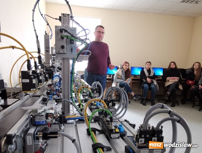 Zdjęcie w galerii na portalu naszwodzislaw.com: Uczniowie wodzisławskiego I LO z wizytą na Litwie wiadomości z regionu