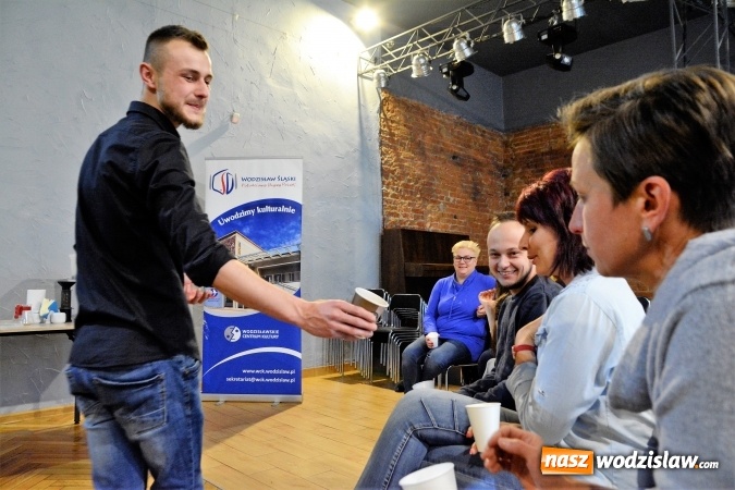 Zdjęcie w galerii na portalu naszwodzislaw.com: Jak prawidłowo przygotować małą czarną? Warsztaty baristyczne w WCK wiadomości z regionu