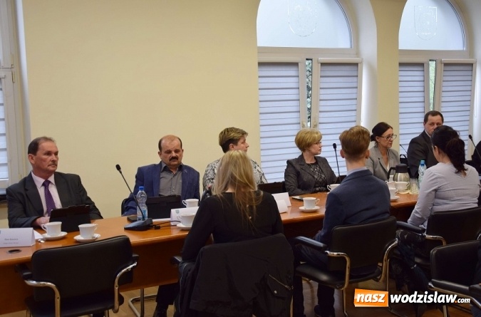 Zdjęcie w galerii na portalu naszwodzislaw.com: Nagrody Wójta Gminy Mszana dla tancerza i sportsmenki wiadomości z regionu