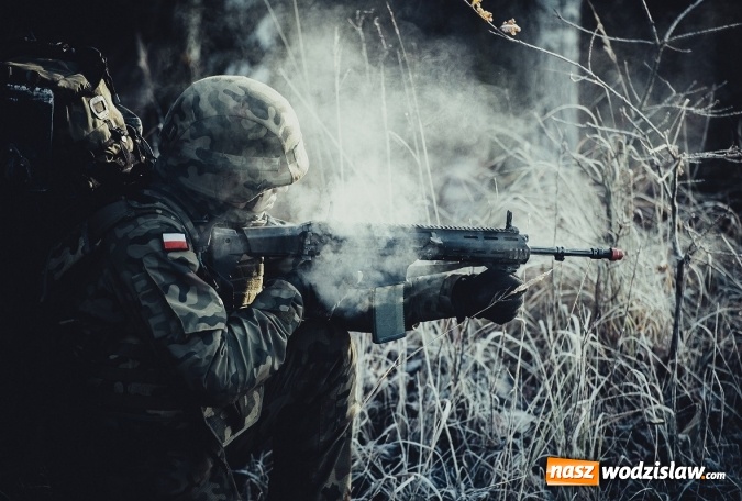 Zdjęcie w galerii na portalu naszwodzislaw.com: Czarna i zielona taktyka. Tak ćwiczą śląscy terytorialsi wiadomości z regionu