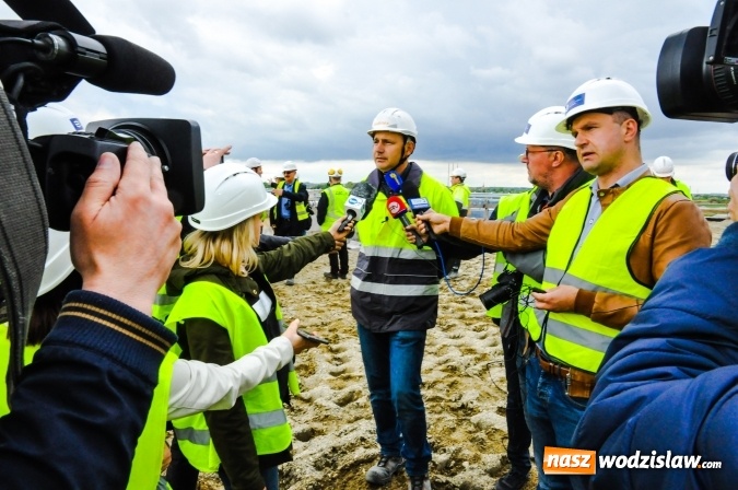 Zdjęcie w galerii na portalu naszwodzislaw.com: Zbiornik RACIBÓRZ zostanie oddany w terminie! wiadomości z regionu