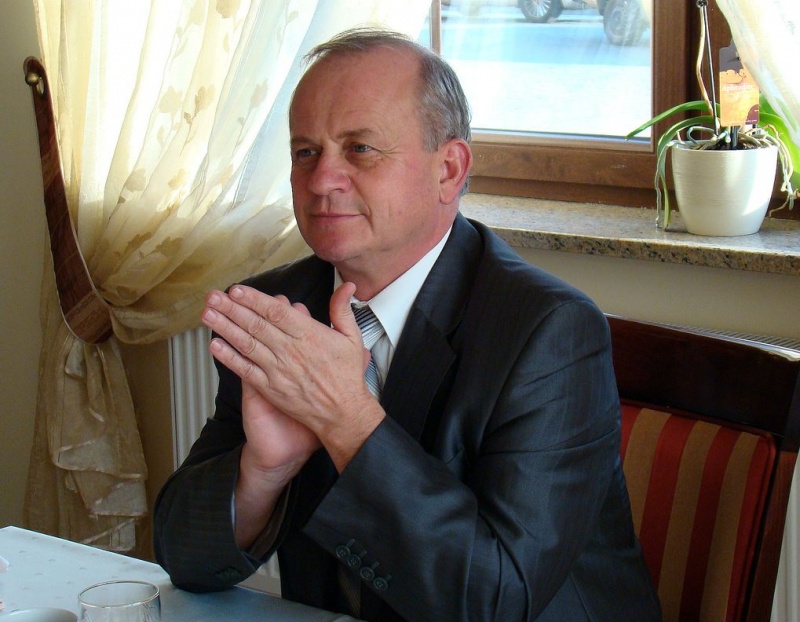 Zdjęcie w galerii na portalu naszwodzislaw.com: Anioł na szczęście od wicestarosty wiadomości z regionu