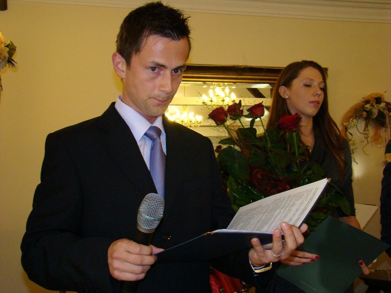 Zdjęcie w galerii na portalu naszwodzislaw.com: Anioł na szczęście od wicestarosty wiadomości z regionu