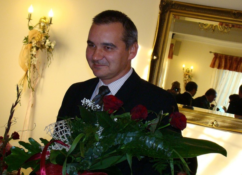 Zdjęcie w galerii na portalu naszwodzislaw.com: Anioł na szczęście od wicestarosty wiadomości z regionu