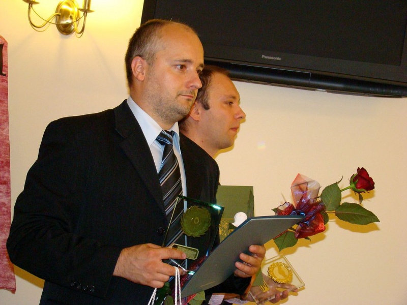 Zdjęcie w galerii na portalu naszwodzislaw.com: Anioł na szczęście od wicestarosty wiadomości z regionu