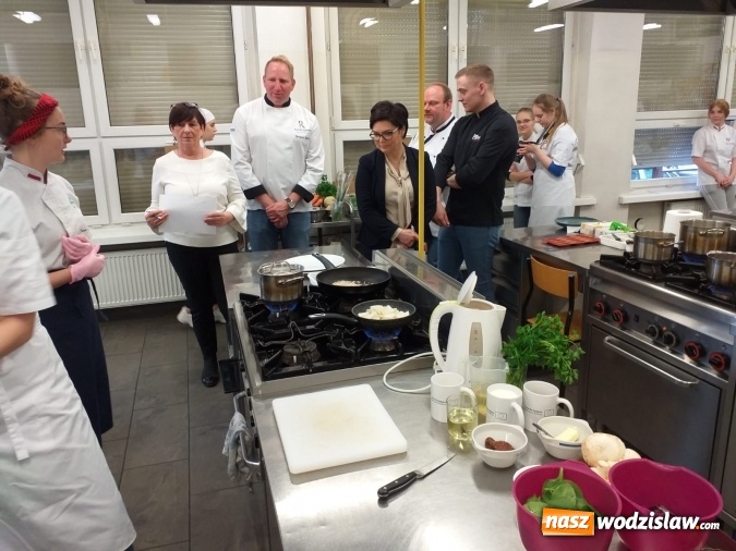 Zdjęcie w galerii na portalu naszwodzislaw.com: Kulinarny Black Box, czyli gastronomiczna niespodzianka w wodzisławskim Ekonomiku wiadomości z regionu