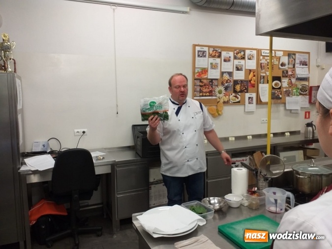 Zdjęcie w galerii na portalu naszwodzislaw.com: Kulinarny Black Box, czyli gastronomiczna niespodzianka w wodzisławskim Ekonomiku wiadomości z regionu