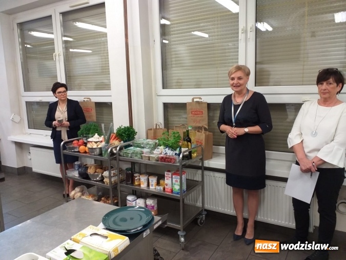 Zdjęcie w galerii na portalu naszwodzislaw.com: Kulinarny Black Box, czyli gastronomiczna niespodzianka w wodzisławskim Ekonomiku wiadomości z regionu