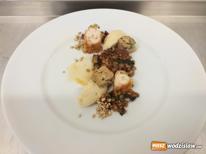 Zdjęcie w galerii na portalu naszwodzislaw.com: Kulinarny Black Box, czyli gastronomiczna niespodzianka w wodzisławskim Ekonomiku wiadomości z regionu