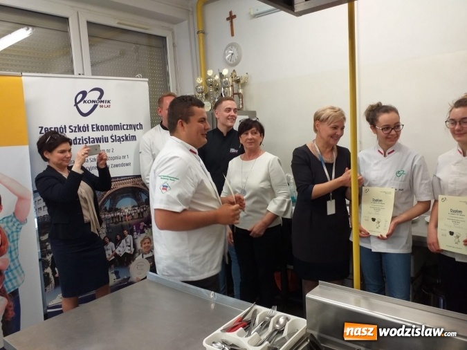 Zdjęcie w galerii na portalu naszwodzislaw.com: Kulinarny Black Box, czyli gastronomiczna niespodzianka w wodzisławskim Ekonomiku wiadomości z regionu