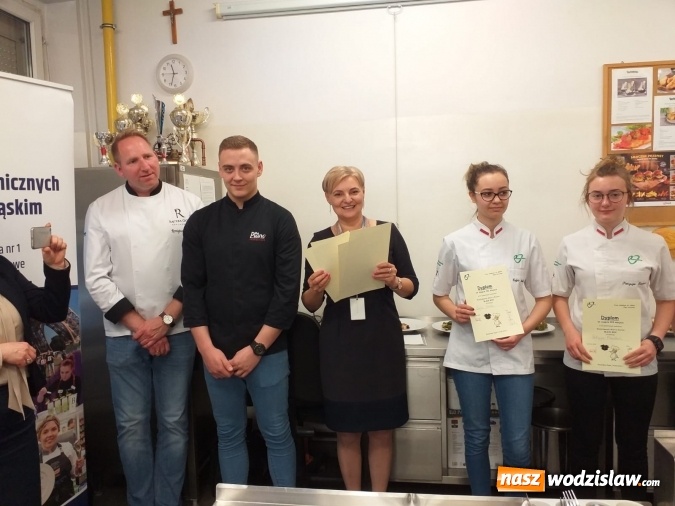 Zdjęcie w galerii na portalu naszwodzislaw.com: Kulinarny Black Box, czyli gastronomiczna niespodzianka w wodzisławskim Ekonomiku wiadomości z regionu