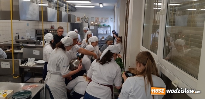 Zdjęcie w galerii na portalu naszwodzislaw.com: Kulinarny Black Box, czyli gastronomiczna niespodzianka w wodzisławskim Ekonomiku wiadomości z regionu