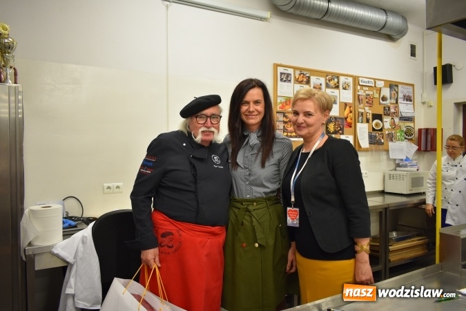 Zdjęcie w galerii na portalu naszwodzislaw.com: Wirtuoz sztuki kulinarnej Kurt Scheller uczył młodzież wodzisławskiego Ekonomika [FOTO] wiadomości z regionu