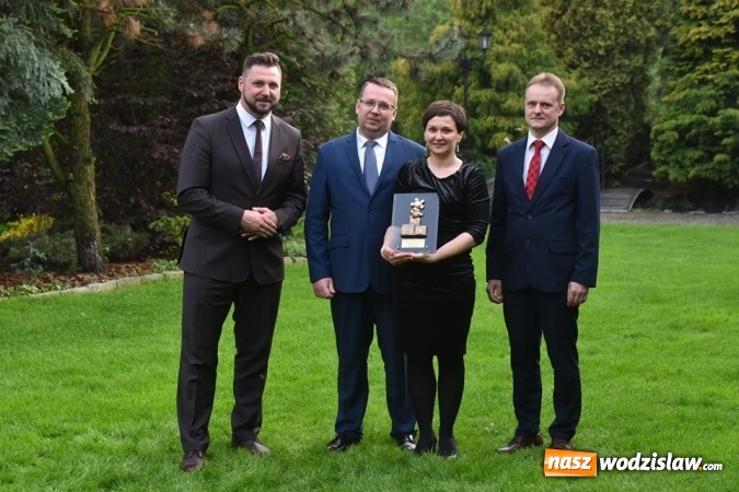 Zdjęcie w galerii na portalu naszwodzislaw.com: Statuetki Powiatowy Lider Przedsiębiorczości 2018 wręczone [FOTO] wiadomości z regionu
