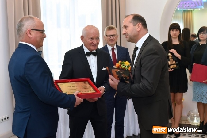 Zdjęcie w galerii na portalu naszwodzislaw.com: Statuetki Powiatowy Lider Przedsiębiorczości 2018 wręczone [FOTO] wiadomości z regionu