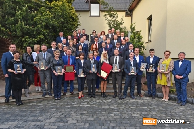 Zdjęcie w galerii na portalu naszwodzislaw.com: Statuetki Powiatowy Lider Przedsiębiorczości 2018 wręczone [FOTO] wiadomości z regionu