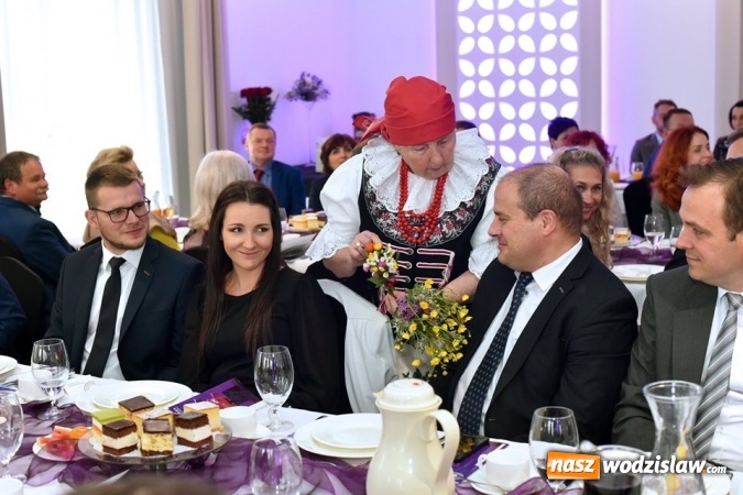 Zdjęcie w galerii na portalu naszwodzislaw.com: Statuetki Powiatowy Lider Przedsiębiorczości 2018 wręczone [FOTO] wiadomości z regionu