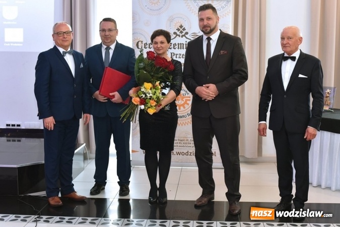 Zdjęcie w galerii na portalu naszwodzislaw.com: Statuetki Powiatowy Lider Przedsiębiorczości 2018 wręczone [FOTO] wiadomości z regionu