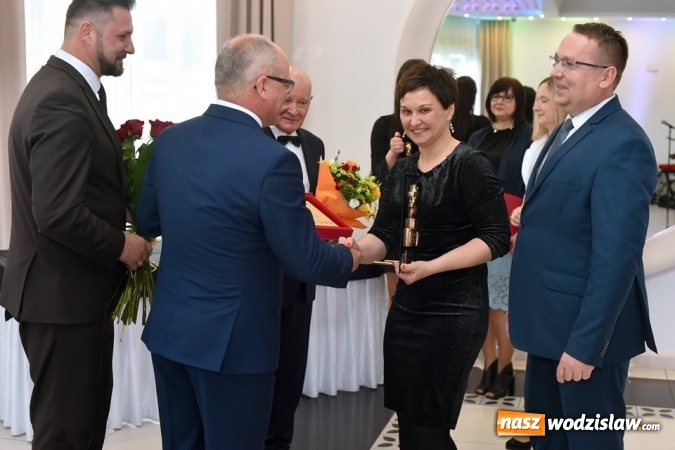Zdjęcie w galerii na portalu naszwodzislaw.com: Statuetki Powiatowy Lider Przedsiębiorczości 2018 wręczone [FOTO] wiadomości z regionu