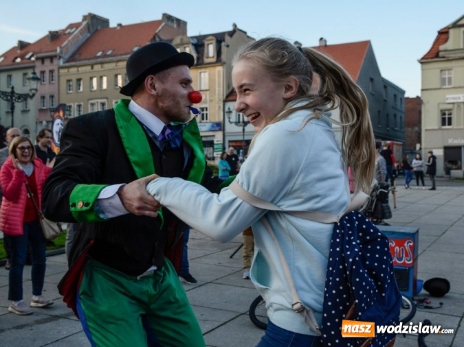 Zdjęcie w galerii na portalu naszwodzislaw.com: Zachwycające trzy dni ze sztuką uliczną [FOTO] wiadomości z regionu