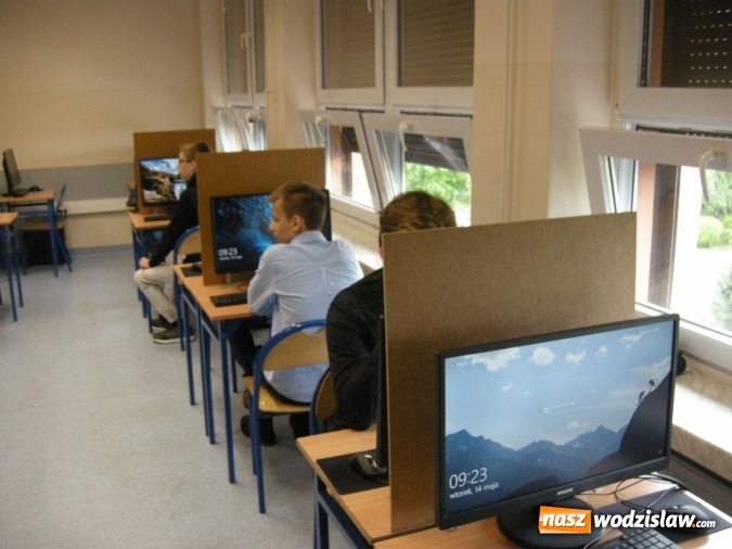 Zdjęcie w galerii na portalu naszwodzislaw.com: Informatyczne potyczki w wodzisławskim ZST za nami wiadomości z regionu