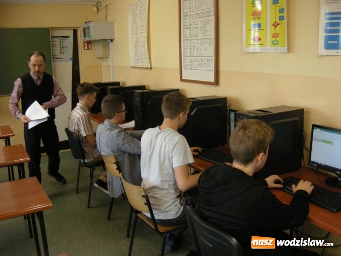 Zdjęcie w galerii na portalu naszwodzislaw.com: Informatyczne potyczki w wodzisławskim ZST za nami wiadomości z regionu