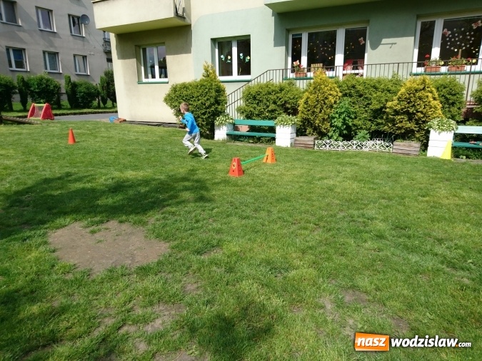 Zdjęcie w galerii na portalu naszwodzislaw.com: Przedszkole w Pszowie bogatsze o boisko wiadomości z regionu