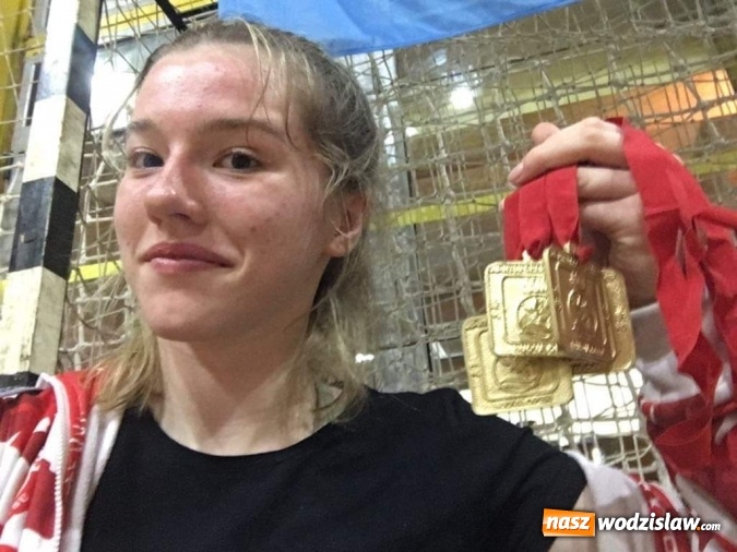 Zdjęcie w galerii na portalu naszwodzislaw.com: Cztery złote medale zawodniczki Octagon Team wiadomości z regionu