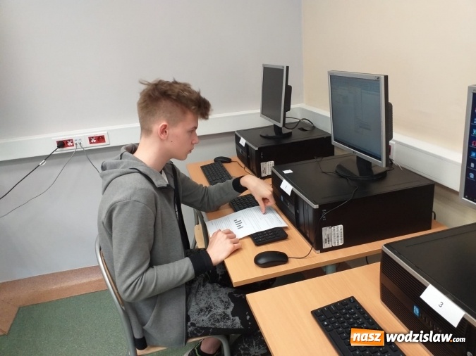 Zdjęcie w galerii na portalu naszwodzislaw.com: II Powiatowy Konkurs Wiedzy Informatyczno-Technicznej za nami [FOTO] wiadomości z regionu