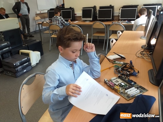 Zdjęcie w galerii na portalu naszwodzislaw.com: II Powiatowy Konkurs Wiedzy Informatyczno-Technicznej za nami [FOTO] wiadomości z regionu