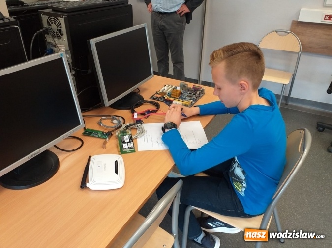 Zdjęcie w galerii na portalu naszwodzislaw.com: II Powiatowy Konkurs Wiedzy Informatyczno-Technicznej za nami [FOTO] wiadomości z regionu