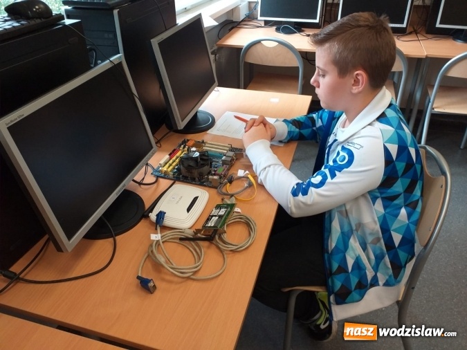 Zdjęcie w galerii na portalu naszwodzislaw.com: II Powiatowy Konkurs Wiedzy Informatyczno-Technicznej za nami [FOTO] wiadomości z regionu