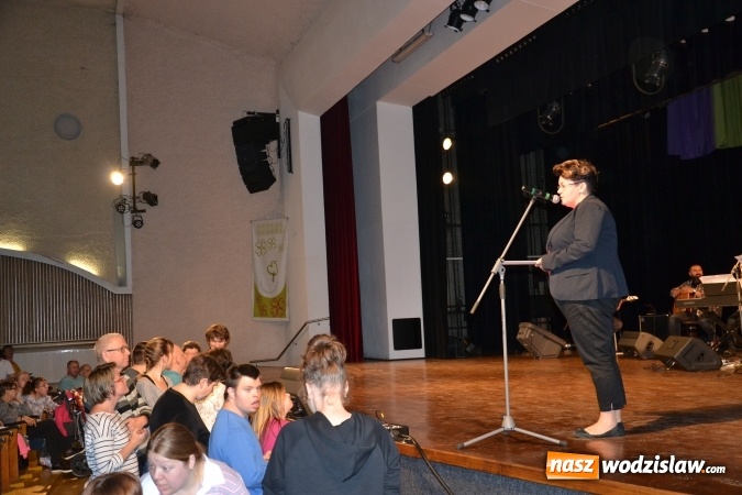 Zdjęcie w galerii na portalu naszwodzislaw.com: Muzyczny most. Kolejny koncert za nami [FOTO] wiadomości z regionu