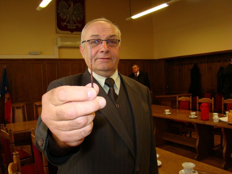 Zdjęcie w galerii na portalu naszwodzislaw.com: Kolczasty głóg zagraża dzieciom! wiadomości z regionu