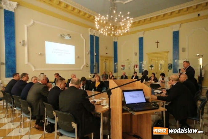 Zdjęcie w galerii na portalu naszwodzislaw.com: O sytuacji szpitali na konwencie starostów województwa śląskiego wiadomości z regionu