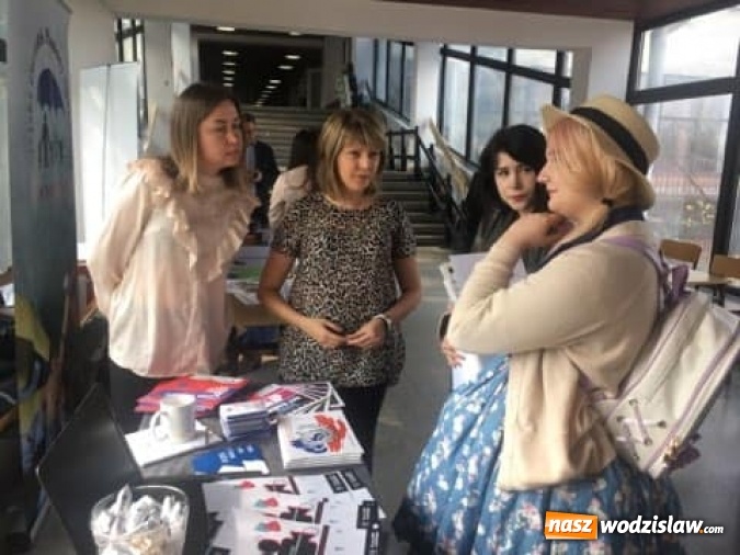 Zdjęcie w galerii na portalu naszwodzislaw.com: Uniwersytet Śląski nowym partnerem WCK wiadomości z regionu