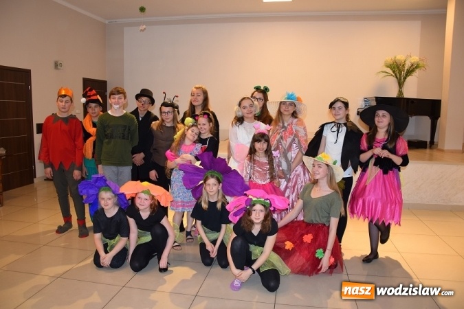 Zdjęcie w galerii na portalu naszwodzislaw.com: Calineczka na Dzień Dziecka z Gminną Biblioteką Publiczną w Mszanie wiadomości z regionu