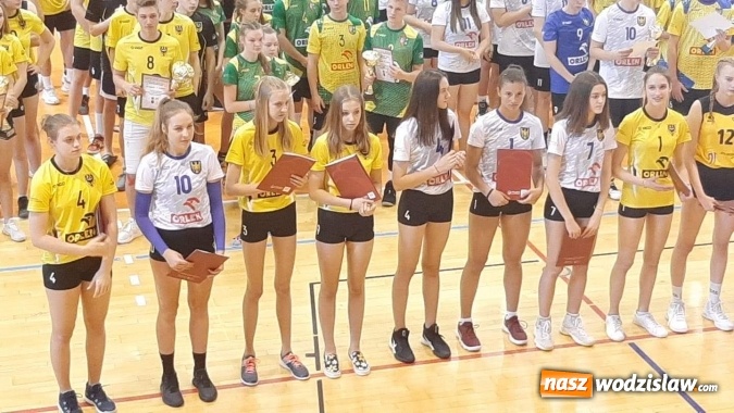 Zdjęcie w galerii na portalu naszwodzislaw.com: Siatkarki wodzisławskiej Zorzy na Turnieju Nadziei Olimpijskich wiadomości z regionu