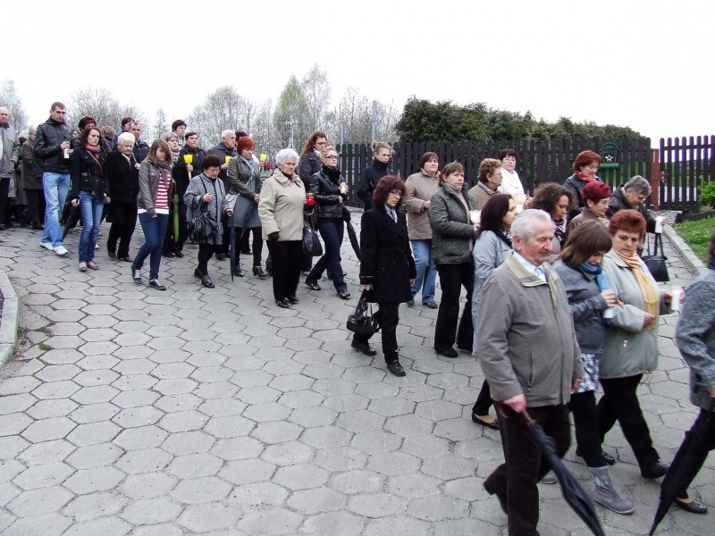 Zdjęcie w galerii na portalu naszwodzislaw.com: Manifestacja wiary w Zawadzie wiadomości z regionu