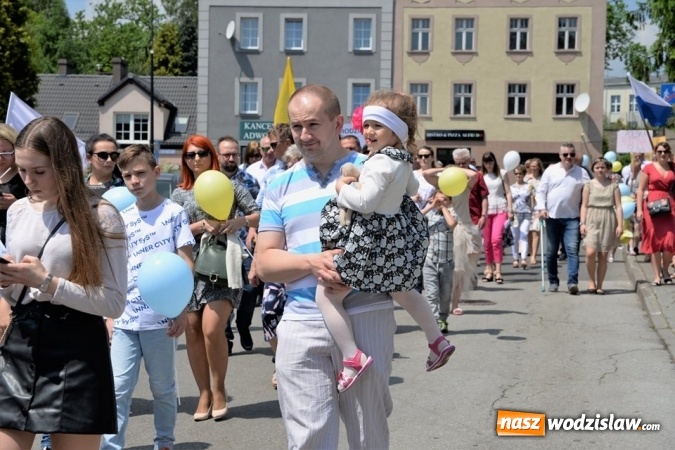 Zdjęcie w galerii na portalu naszwodzislaw.com: Marsz dla Życia i Rodziny przeszedł ulicami Wodzisławia wiadomości z regionu