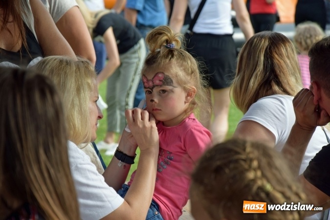 Zdjęcie w galerii na portalu naszwodzislaw.com: Udany Dzień Dziecka z GOKiR Mszana i mega dmuchańcami [FOTO] wiadomości z regionu