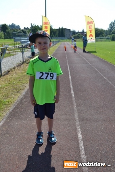 Zdjęcie w galerii na portalu naszwodzislaw.com: W Godowie walczyli o Czekoladowe Kolce [FOTO] wiadomości z regionu