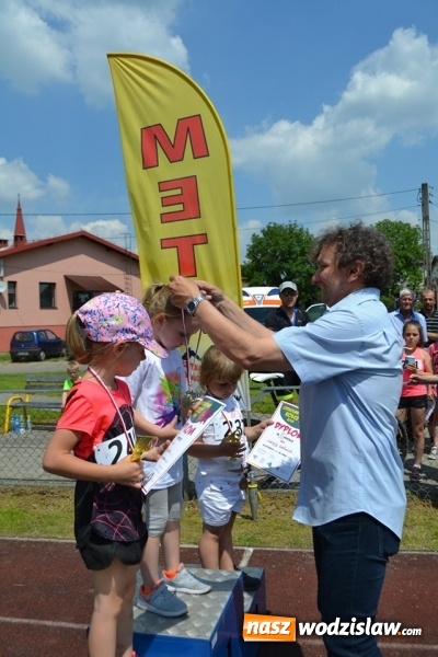 Zdjęcie w galerii na portalu naszwodzislaw.com: W Godowie walczyli o Czekoladowe Kolce [FOTO] wiadomości z regionu