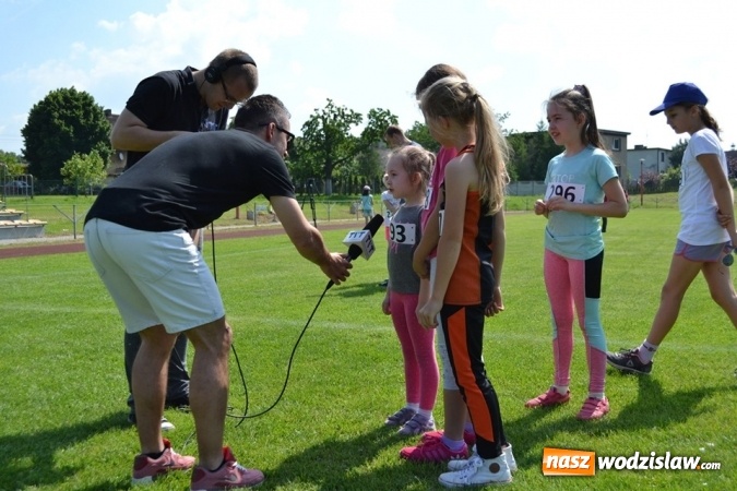 Zdjęcie w galerii na portalu naszwodzislaw.com: W Godowie walczyli o Czekoladowe Kolce [FOTO] wiadomości z regionu