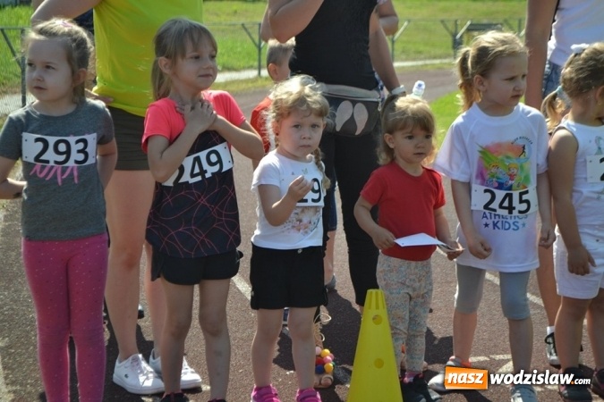 Zdjęcie w galerii na portalu naszwodzislaw.com: W Godowie walczyli o Czekoladowe Kolce [FOTO] wiadomości z regionu