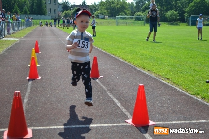 Zdjęcie w galerii na portalu naszwodzislaw.com: W Godowie walczyli o Czekoladowe Kolce [FOTO] wiadomości z regionu