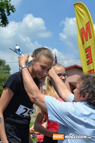 Zdjęcie w galerii na portalu naszwodzislaw.com: W Godowie walczyli o Czekoladowe Kolce [FOTO] wiadomości z regionu